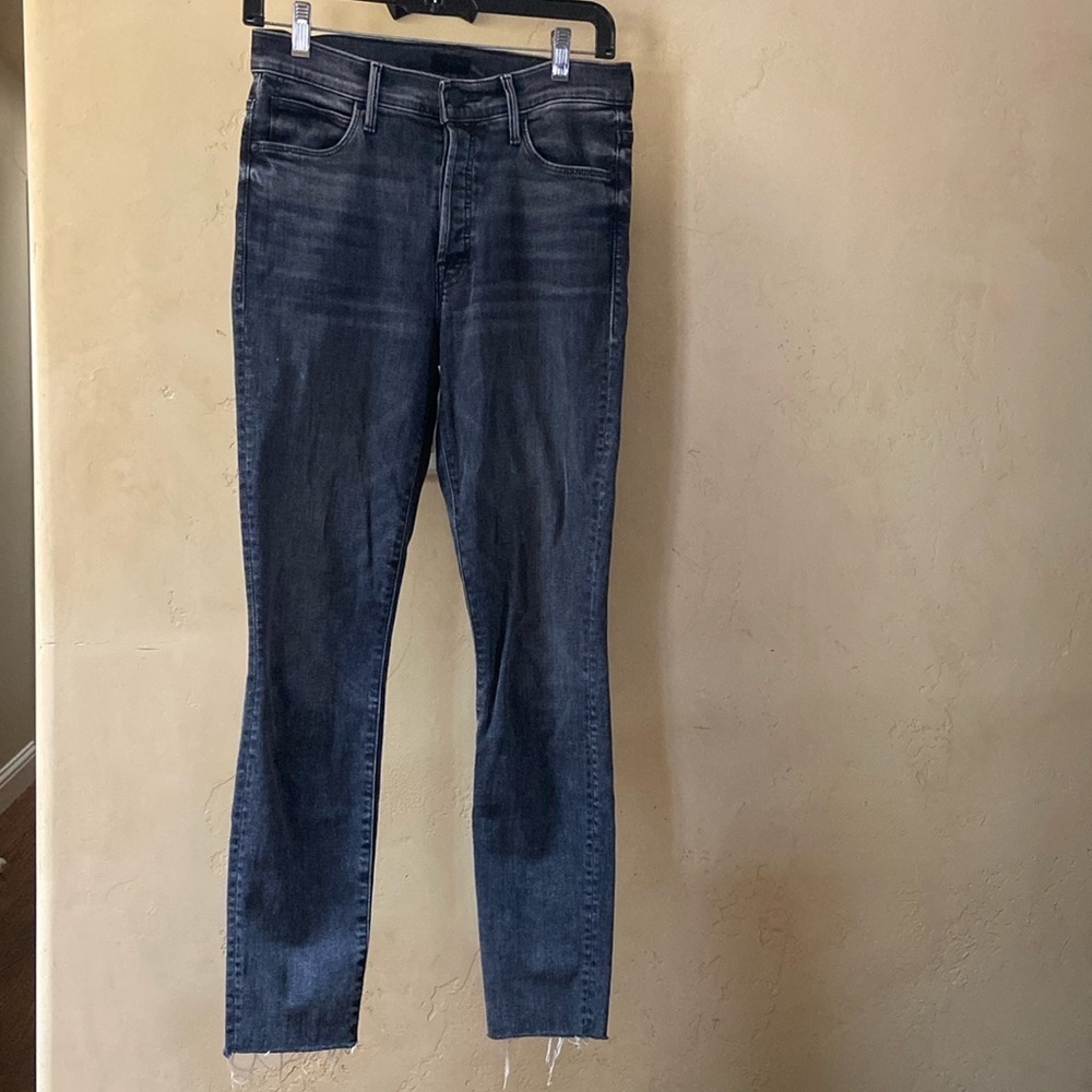 Sz 27 Mother The Stunner Ankle Fray Washed Black Skinny Jeans w/Raw Hem